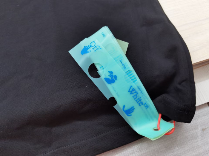 off-white t-shirt 2302024