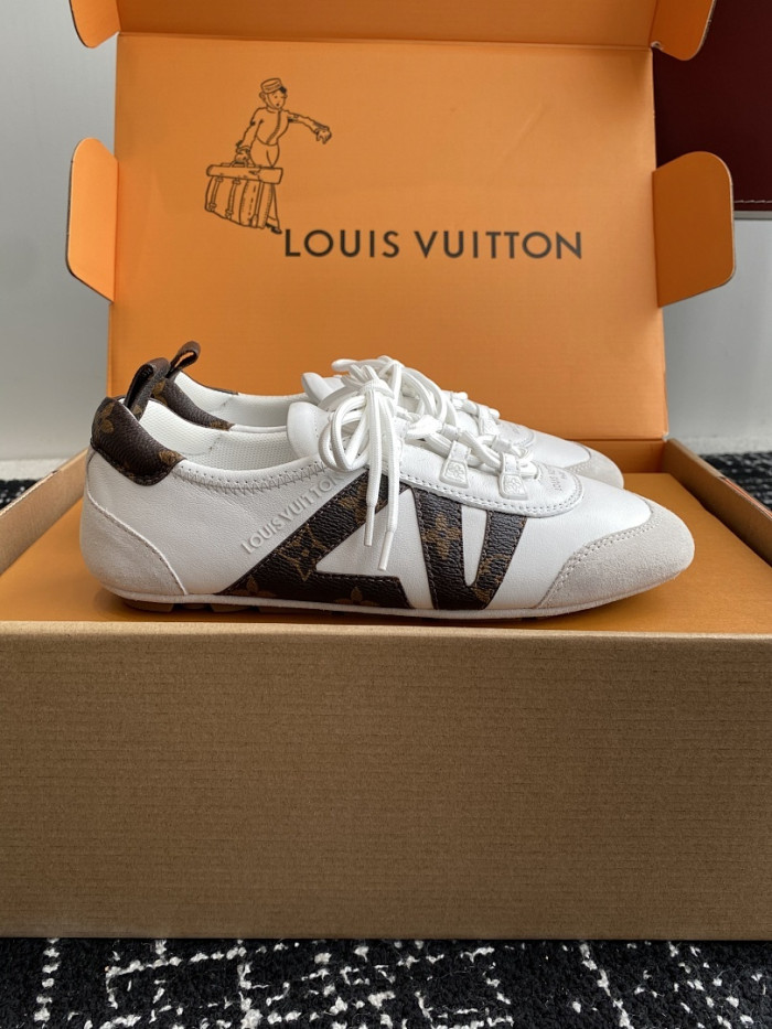 LOU1VTON SNEAKER