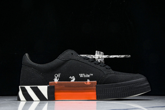 OFF-WHITE Canvas Sneaker