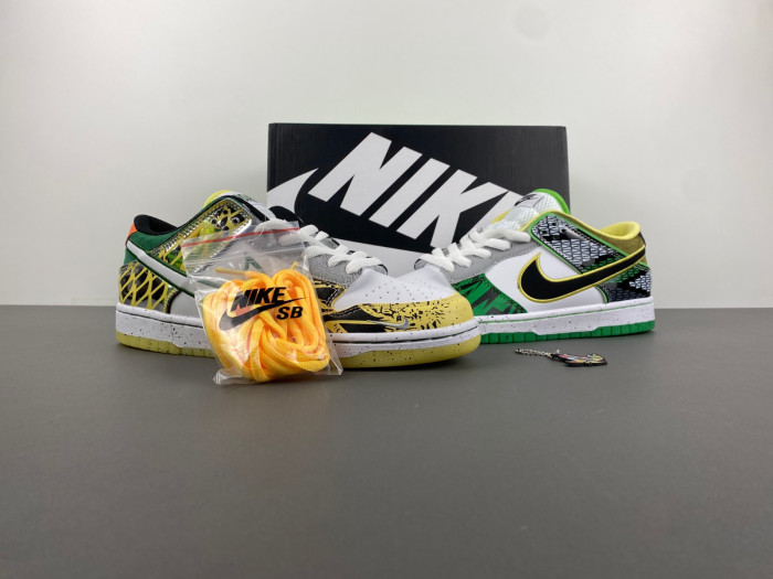 Nike Dunk Low What the Duck Away University of Oregon PE