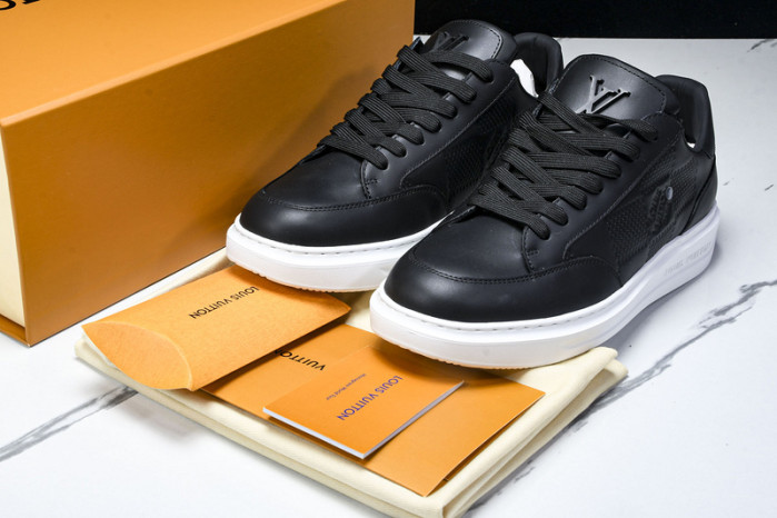 LOU1VTON SNEAKER