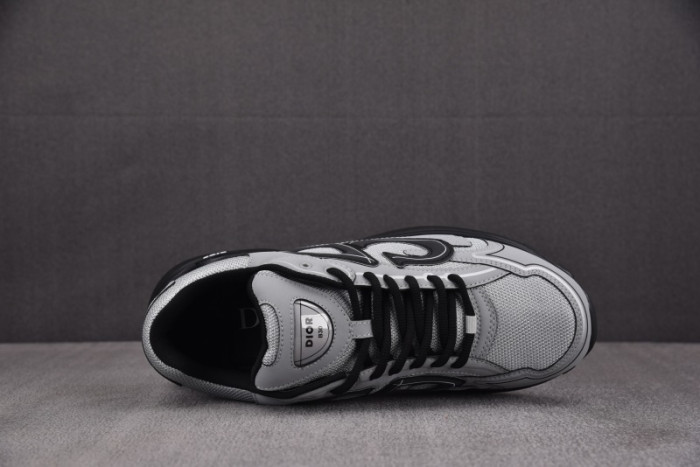 D1OR B30 SNEAKER