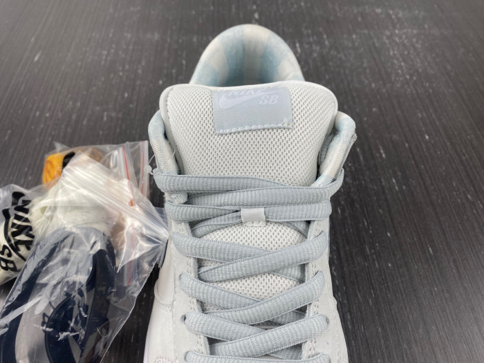 concepts x nike sb dunk low "white lobster" fd8776-100