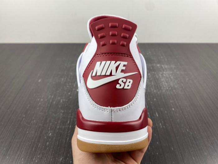 Nike SB x Air Jordan 4 customize