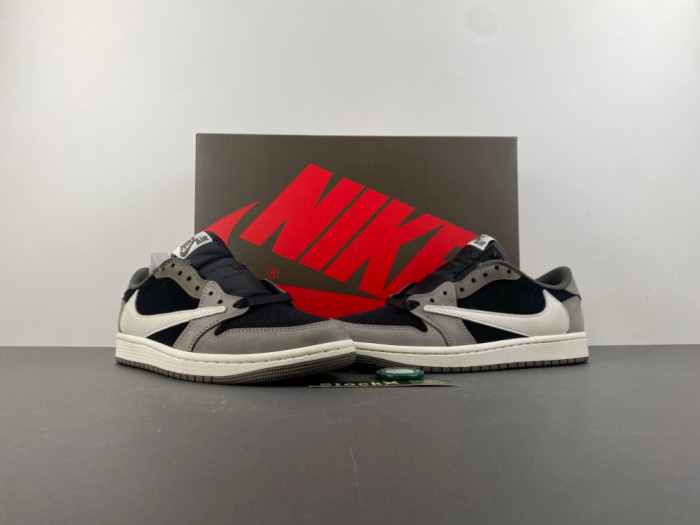 Travis Scott x Air Jordan 1 Low OG DM7866-001