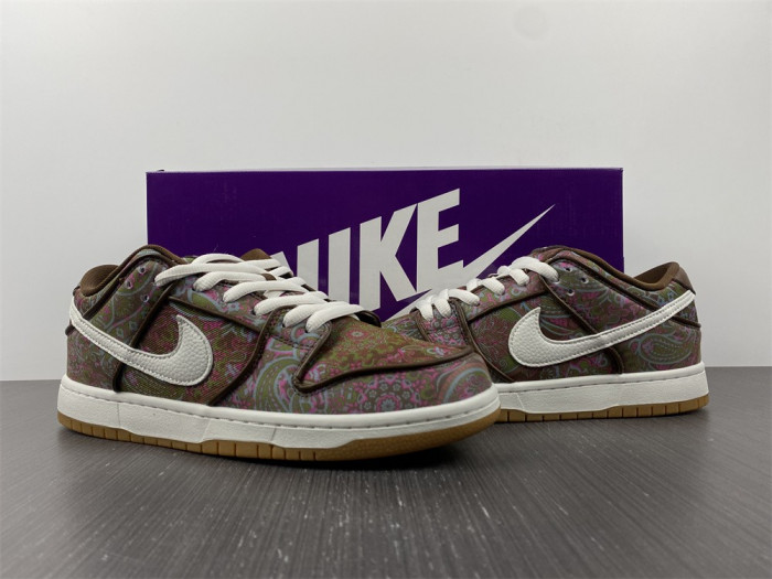nike sb dunk low “paisley” dh7534-200