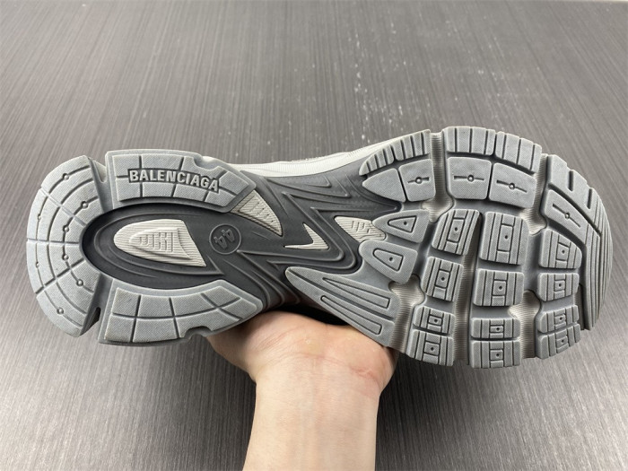 blc* phantom sneaker