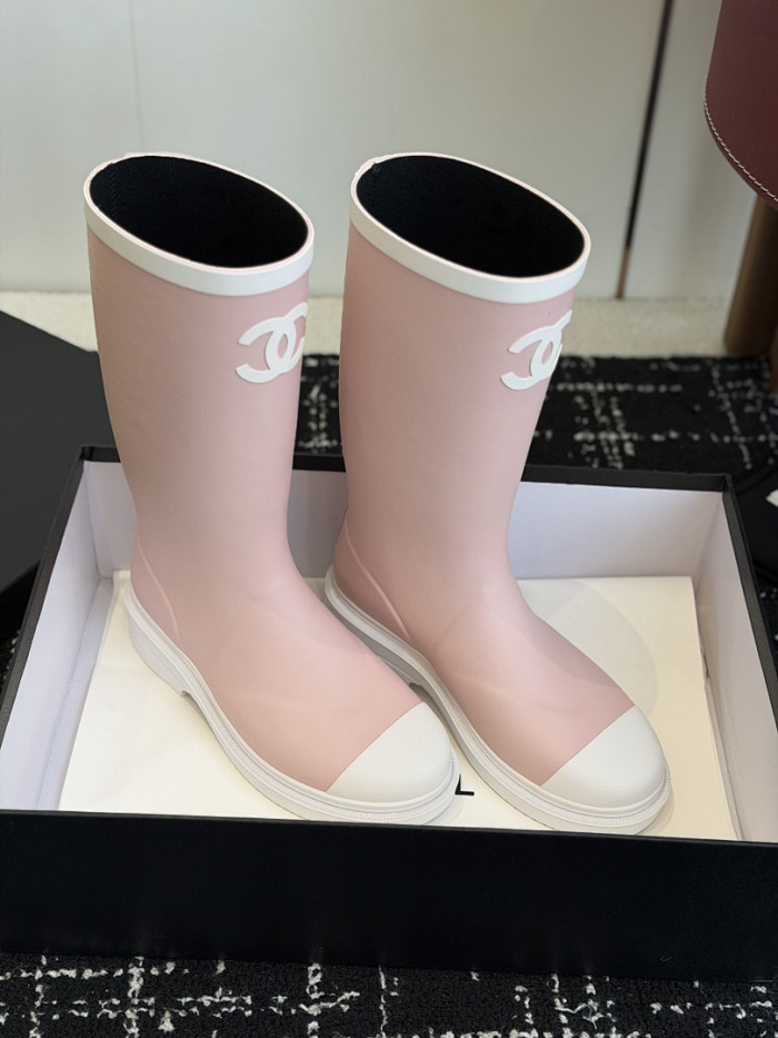 Ch**el boots