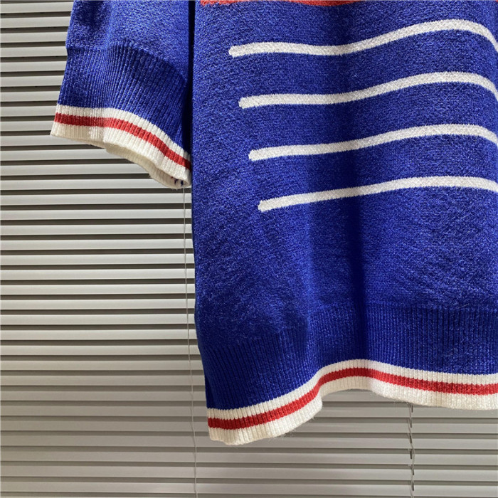 House of errors sweater MAO-2