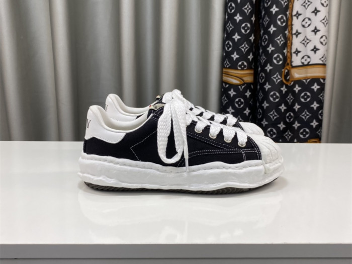 Ma*s*n mihara yasuhiro low-top sneakers mmy-023