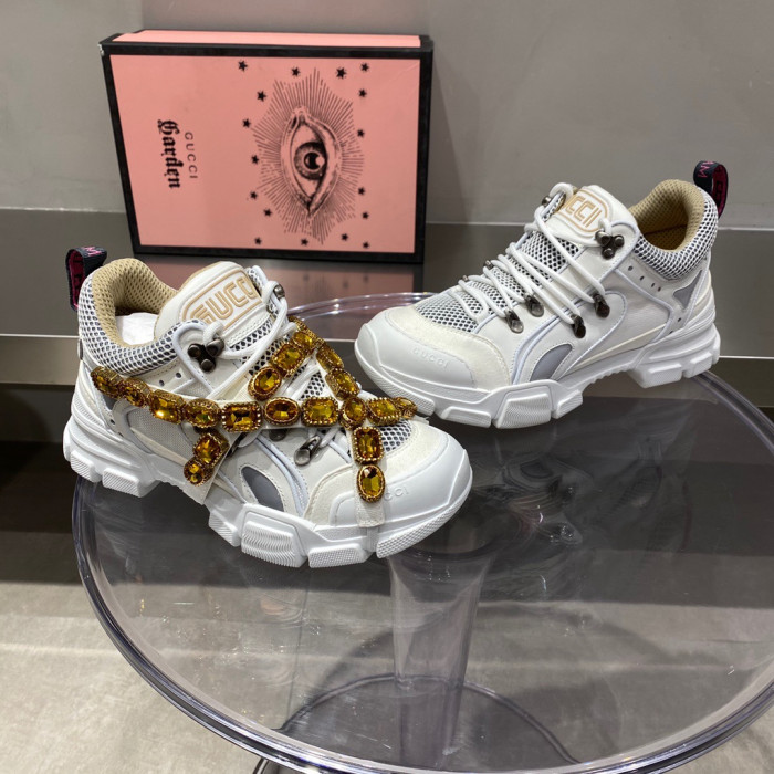 G*u*i1 journey flashtrek jewel crystal low boot