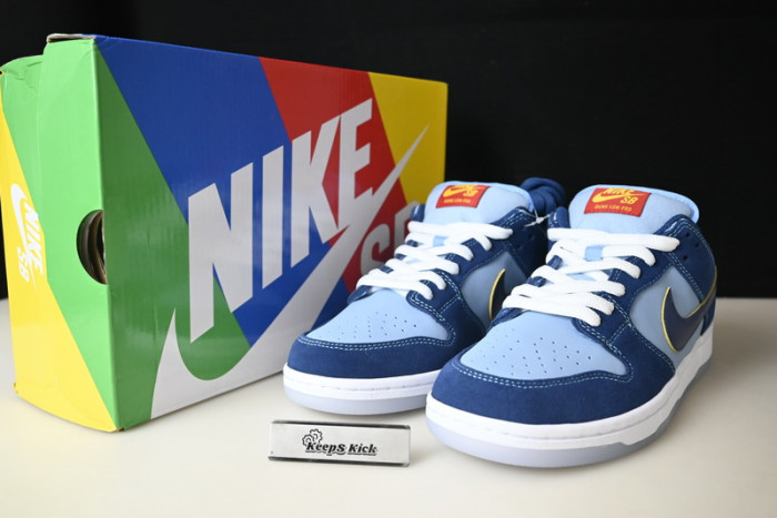 why so sad? x nike sb dunk low dx5549-400