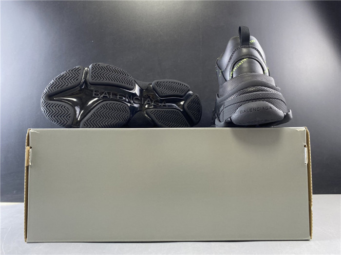 blc* triple s trainer