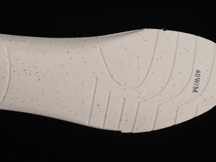 blc* triple s trainer