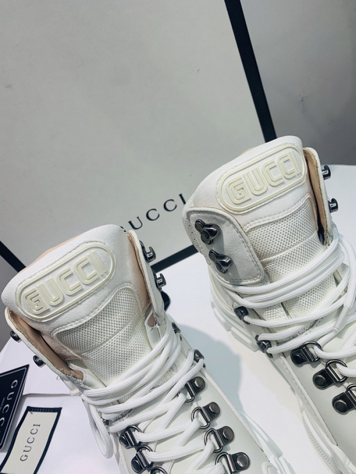 G*u*i1 journey flashtrek jewel crystal low boot