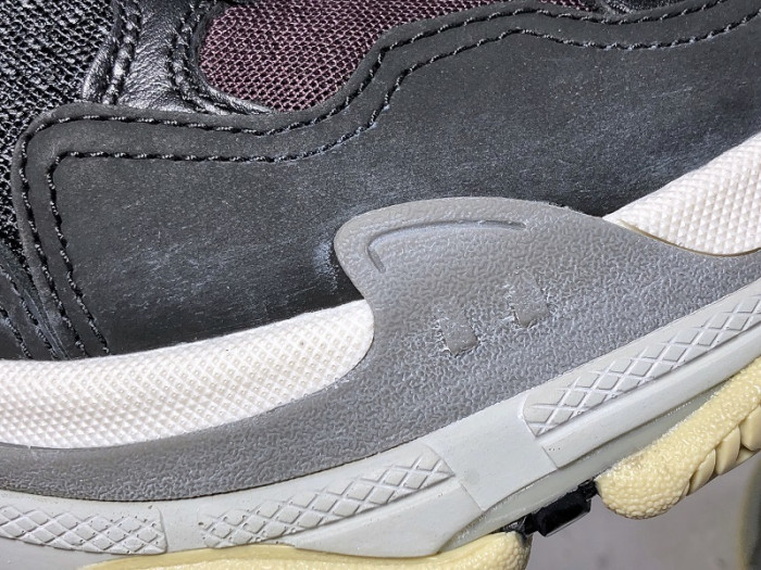 blc* triple s trainer