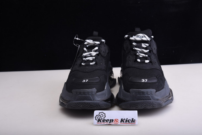 blc* triple s trainer